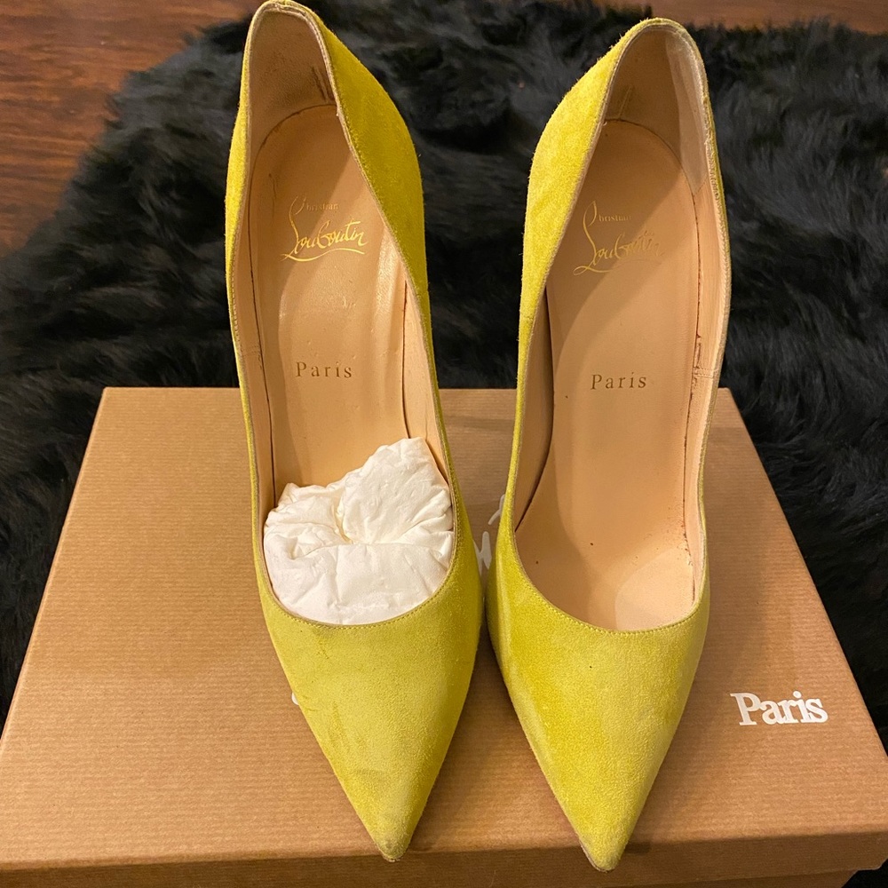LOUBOUTIN So Kate’s !